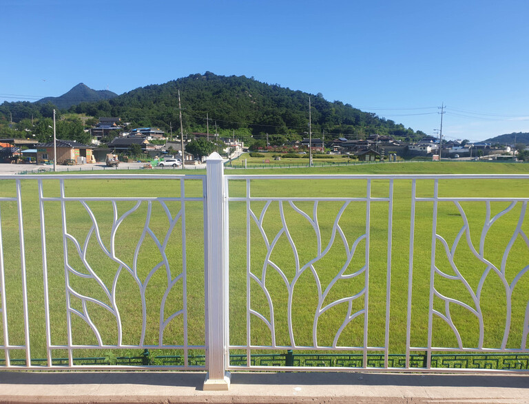 아름드리 아트휀스 입니다.